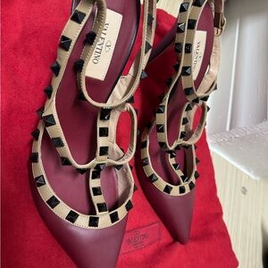 Valentino Rockstud pumps